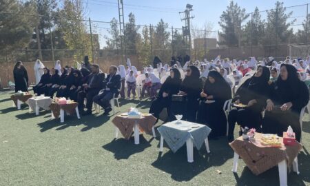 آیین افتتاحیه طرح «سفیران سلامت دانش‌آموزی» صبح روز دوشنبه در دبستان غنمی برگزار شد.