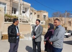 خدا قوت فرماندار به هنرمندان و صنایع دستی فعال بازار نطنز.
