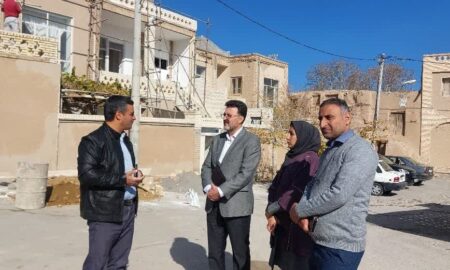 خدا قوت فرماندار به هنرمندان و صنایع دستی فعال بازار نطنز.