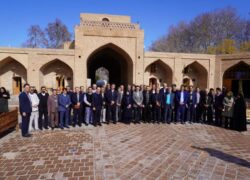 پیشنهادانتخاب نطنز به عنوان پایلوت آموزش گردشگری استان