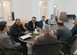 نشست مشترک فرمانداری و شورای اسلامی شهر بادرود با محوریت همدلی، کارآمدی و پاسخگویی