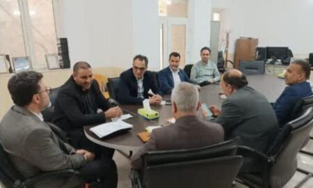 نشست مشترک فرمانداری و شورای اسلامی شهر بادرود با محوریت همدلی، کارآمدی و پاسخگویی