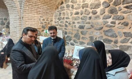 بازدید فرماندار از نمایشگاه توانمندی‌ها و دستاوردهای بانوان