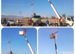 تیرهای فشار قوی برق در ورودی روستای سرآسیاب جابجا شد.