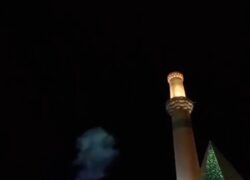 گلبانگ «الله‌ اکبر» و نورافشانی در کنار مسجدجامع نطنز