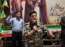 رجزخوانی حماسی دانش آموز رنجبر در تجمع شبانه 