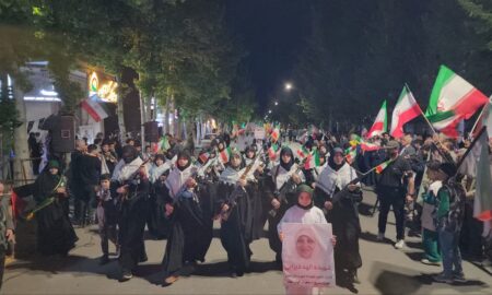 همایش جان فدا شهرستان نطنز با حضور اقشار مختلف مردم شهرستان نطنز