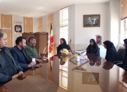حضور فرمانده سپاه شهرستان نطنز در آموزش و پرورش و تبریک روز معلم   