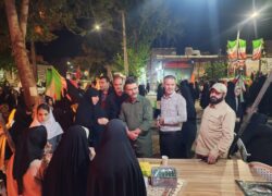 بازدید از غرفه های برپا شده در میدان ۱۷ شهریور نطنز