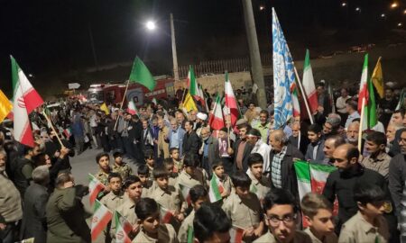 موج ۶۶ در قاب تصویر  بیش از شصت روز است که مردم نطنز پای کار انقلاب هستند. 