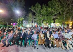 جشن غدیرِ باشکوه در نطنز؛ اجتماع بزرگ مردم در «مهمونی غدیر»