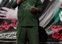 سرهنگ رضازاده فرمانده ناحیه مقاومت بسیج سپاه نطنزدر سخنانی با گرامیداشت یاد و خاطره شهدا