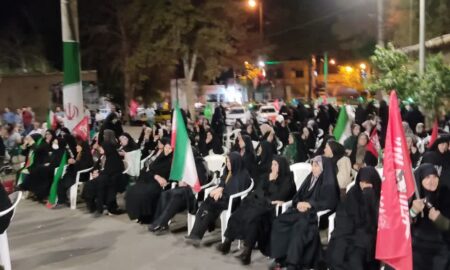 طنین سرود «باید برخاست» در موج ۱۸۲ میدان ۱۷ شهریور نطنز؛ حضور پرشور و خودجوش مردم