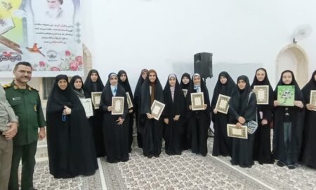 تجلیل از برگزیدگان کلام وحی؛ برگزاری محفل نورانی «انس با قرآن» در بخش امامزاده